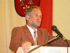 Der 1. Vorsitzende der Verkehrswachten der Oberpfalz, Dr. Wolfgang Laaths, vertrat die Verkehrswacht Bayern