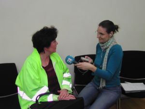 Interview des Bayerischen Rundfunks mit der Schulweghelferin Andrea Bäumer
