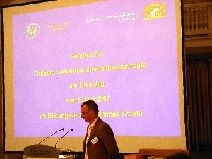 Herr Jürgen Polster bei seinem nachmittäglichen Referat vor den Mittelfranken und Schwaben