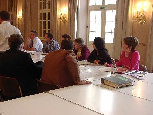 ... und stellen auch mal kritisch den Informationsfluss des StMI in Frage ...