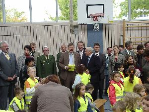 Nochmals ran, Herr Staatssekretär! Haben Sie vielleicht auch noch ein Käppi?