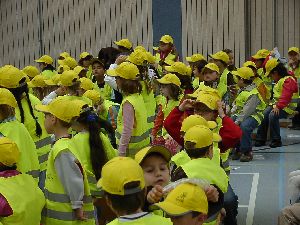 Jetzt sieht man die perfekt ausgestatteten Erstklässlern in ganzer Schönheit