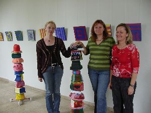 Hier nochmals die „Heldinnen“ des „pädagogischen, lukullischen und künstlerischen Hochamts“, wie Rektor Hafner zutreffend formulierte, und sie können stolz und sehr zufrieden sein mit der Feier ...