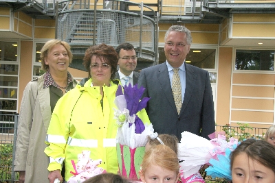 Zwei wichtige Gäste neben dem Minister und der Frau Schweikl: Frau Landrätin Johanna Rumschöttel und Herr MdL Dr. Florian Herrmann