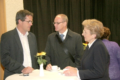 Landesgeschäftsführer Rainer Salz, LVW Bayern, stellvertretender Pressesprecher des StMI, Holger Plank und Frau MRin Maria Els, StMI