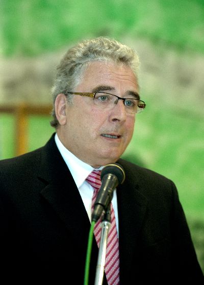 ... gefolgt von Herrn Oberbürgermeister Gerold Noerenberg ...