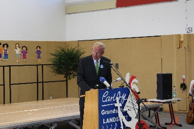 Festrede des Staatssekretärs, nicht weniger perfekt