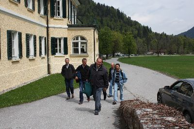 Da sind sie ja, die ÖVSB im Anmarsch – jetzt aber hurtig!