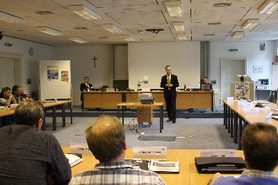 Um 13:30 Uhr beginnen die Seminare und die ÖVSB werden jedes Mal von Herrn Keil herzlich begrüßt