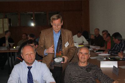 Hier sieht man die Freude des GF und das wunderschöne Auto besonders gut