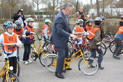 Nur mit den Kindern zu fahren, das geht dann doch nicht