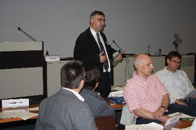 EPHK Hubert Schröder, Innenministerium, hilft bei der Problemlösung