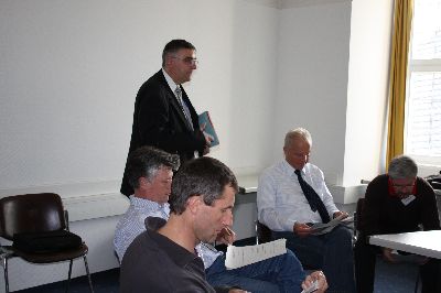 EPHK Hubert Schröder, Innenministerium, gibt Hilfestellung bei der GA